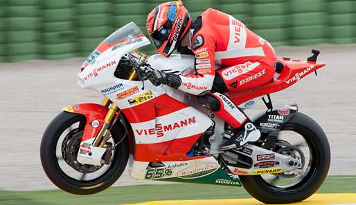 Stefan Bradl wurde in Valencia kampflos zum Weltmeister der Moto2