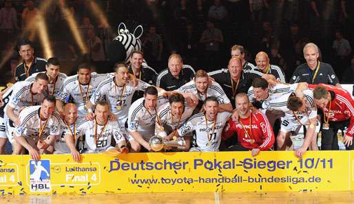 Der THW Kiel hat den Pokal im Jahr 2011 gewonnen 