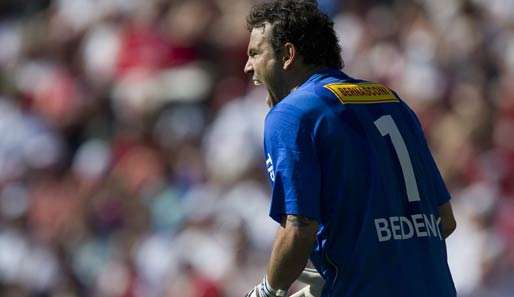 Das Team von Keeper Jean-Francois Bedenik muss einen vier Punkte Abzug verkraften