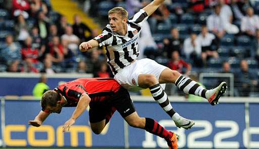 Eintracht Frankfurt könnte mit einem Sieg über St. Pauli an die Tabellenspitze springen