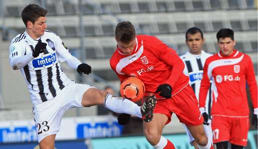 Der VfR Aalen behielt um Duell gegen Jahn Regensburg letztendlich die Oberhand