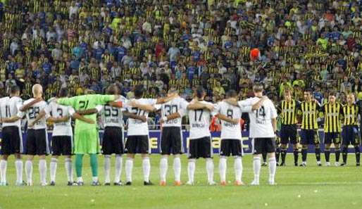 Fenerbahce und Besiktas tragen das erste Istanbul-Derby im Jahr 2012 aus