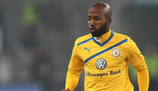 Dominick Kumbela hatte den Sieg für Braunschweig auf dem Fuß, scheiterte aber vom Punkt