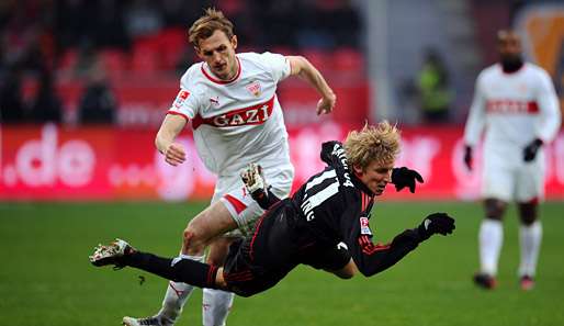 Georg Niedermeier (l.) zog sich im Spiel gegen Freiburg eine Rippenverletzung zu