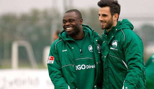 Ist der Kopf der besten Abwehr in Liga 2: Mergim Mavraj, hier mit Gerald Asamoah 