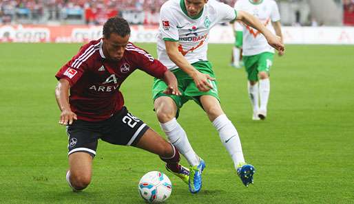 Nürnbergs Timothy Chandler (l.) steht auf der Wunschliste des VfB Stuttgart