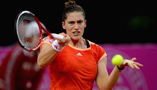 Andrea Petkovic unterlag Samantha Stosur aus Australien in zwei Sätzen mehr als deutlich