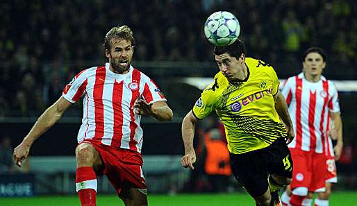 Im November des vergangenen Jahres traf Mellberg (l.) in der CL mit Piräus auf Borussia Dortmund