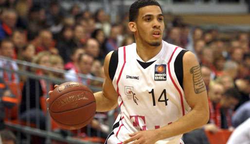 Talor Battle und die Telekom Baskets Bonn gewannen in Bamberg mit 75:74