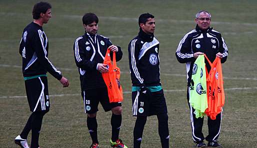 Felix Magath (r.) und Diego (2.v.l.) werden vermutlich bald wieder gemeinsam auf dem Platz stehen