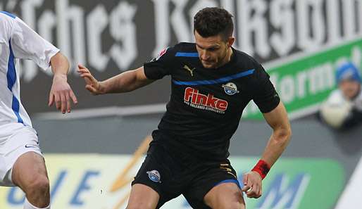 Enis Alushi wechselt ablösefrei von Paderborn nach Kaiserslautern