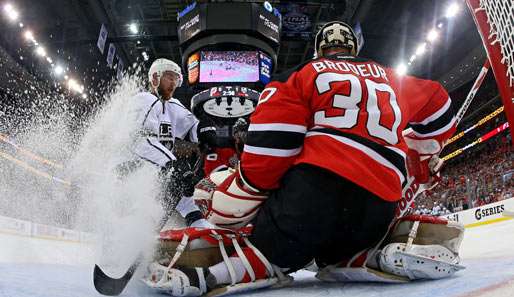 Jeff Carter überwand Devils-Goalie Martin Brodeur in der Overtime zum zweiten Auswärtssieg