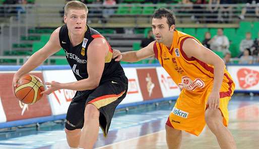 Lucca Staiger (l.) wechselt von ALBA Berlin zu den Neckar Riesen Ludwigsburg