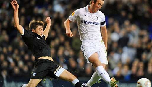 Konstantinos Stafylidis (l.) wechselt zur Saison 2013/2014 nach Leverkusen