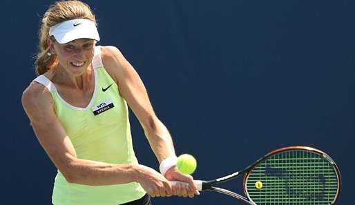 Mona Barthel gewann ihr Spiel gegen Heather Watson mit 6:7 (5:7), 7:6 (7:5), 6:1