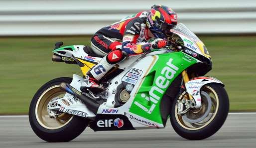 Stefan Bradl startet im Rennen von Startplatz vier