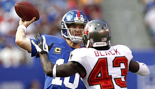 Eli Manning (l.) sicherte den Giants den ersten Sieg in dieser Saison