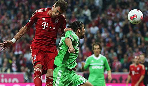 Bayern-Stürmer Mario Mandzukic schoss zwei Kopfballtore gegen seinen Ex-Verein VfL Wolfsburg