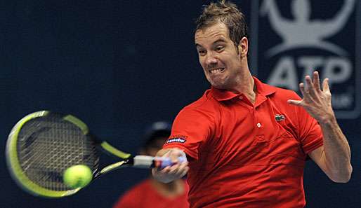 Richard Gasquet steht nach einem Dreisatzsieg gegen Jarkko Nieminen im Finale von Bangkok