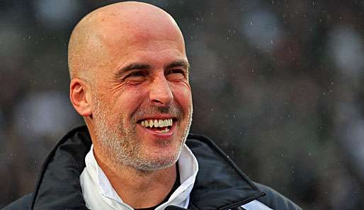 Michael Frontzeck unterschrieb bei St. Pauli bis 2014
