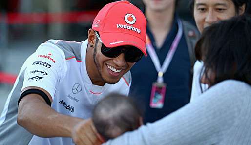 Lewis Hamilton hat in Suzuka auch Zeit für seine Fans