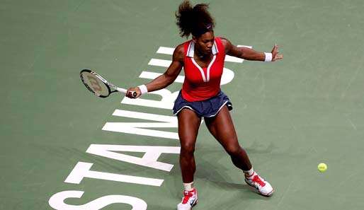 Serena Williams steht zum dritten Mal im Finale der WTA Championships
