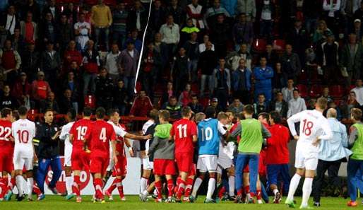 Das Handgemenge hat weitreichende Folgen für Serbien und England