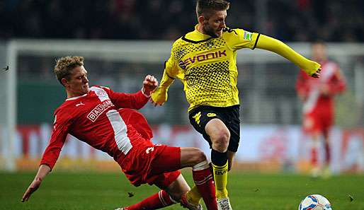 Johannes van den Bergh (l.) sieht kleine großen Chancen der Fortuna beim BVB