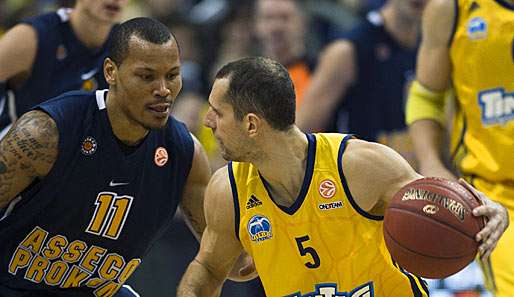 ALBA Berlin besiegte den polnischen Serienmeister Asseco Prokom