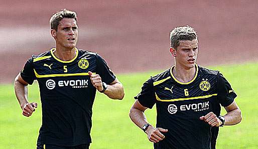 Sebastian Kehl (l.) und Sven Bender stehen für das Spiel in Wolfsburg nicht zur Verfügung