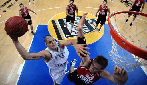 Maik Zirbes war neben Bostjan Nachbar mit 12 Punkten bester Bamberger Scorer