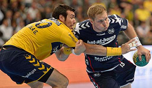 Schlager im DHB-Pokal: Flensburg mit (Steffen Weinhold, r.) empfängt die Rhein-Neckar Löwen