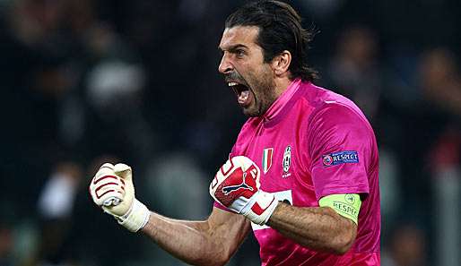 Nationalkeeper Gianluigi Buffon hat seinen Vertrag bei Juventus Turin bis 2015 verlängert