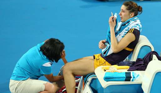Untröstlich! Andrea Petkovic zog sich beim Hopman Cup einen Meniskusriss zu