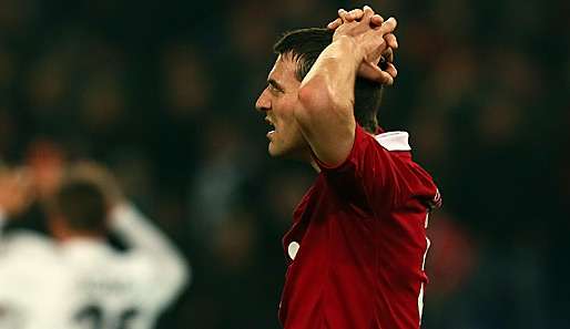 Hannover 96 muss lange auf Mario Eggimann verzichten - er brach sich den Knöchel