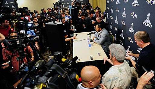 Gefragter Mann: Wird der Super Bowl doch nicht Ray Lewis' "Last Ride"?