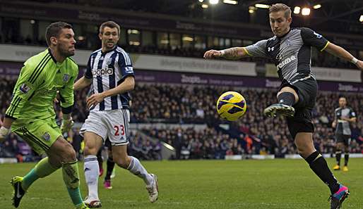 Lewis Holtby (r.) hat sich in Tottenham schnell eingelebt - die Fans haben ihm ein Lied gewidmet