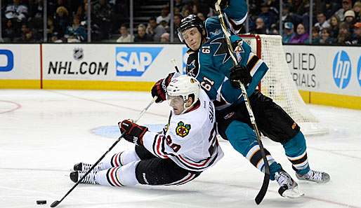 Im Topspiel zwischen den Chicago Blackhawks und den San Jose Sharks ging es heiß her