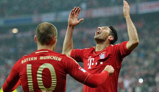 Claudio Pizarro (r.) erzielte seinen ersten Viererpack in der Bundesliga