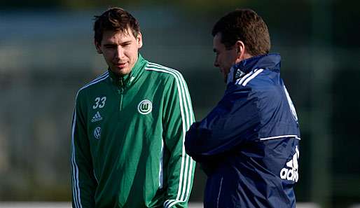 Stürmerprobleme in Wolfsburg - Dieter Hecking hat Patrick Helmes in den Kader berufen