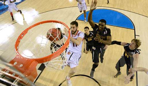 Louisville steht nach einem Comeback-Sieg gegen Wichita State im Finale