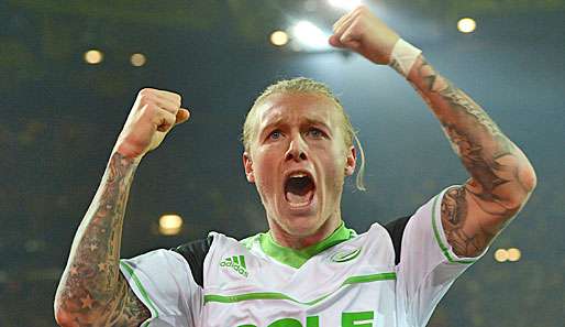 Simon Kjaer "will einfach nur Fußball spielen". Ob das beim VfL Wolfsburg weiter möglich ist?
