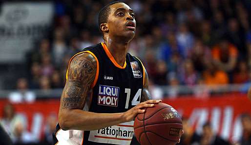 Allan Ray führte seine Ulmer mit 22 Punkten zum Sieg und traf dabei sechs von acht Dreiern