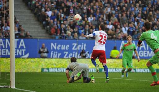 Rafael van der Vaart schoss den HSV mit einem Doppelpack auf die Siegerstraße