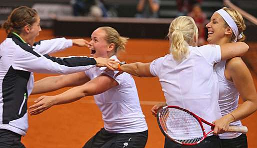 Sabine Lisicki und Anna-Lena Grönefeld haben das entscheidende Doppel für sich entschieden