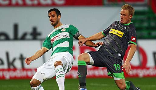 Mergim Mavraj (l.) spielt seit 2011 für die SpVgg Greuther Fürth