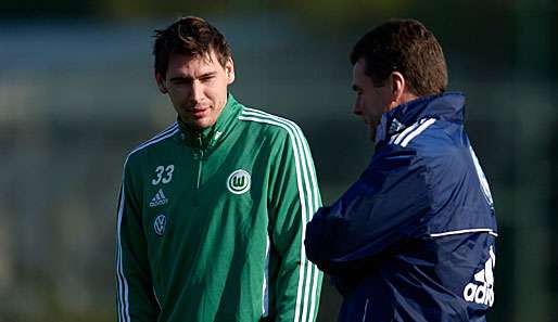 Wölfe-Trainer Dieter Hecking hat klare Anforderungen an seinen Stürmer Patrick Helmes 