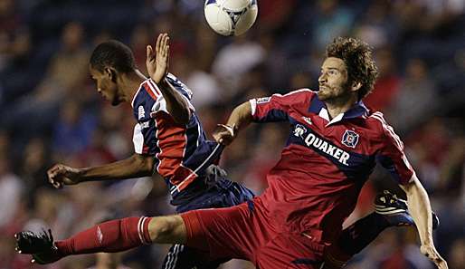 Arne Friedrich (r.) ist derzeit beim MLS-Verein Chicago Fire unter Vertrag