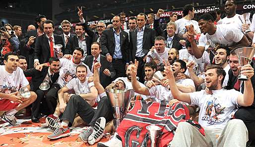 2012? Nein 2013! Piräus ist zum zweiten Mal in Folge Sieger des Final-Four-Turniers