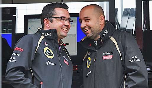 Eric Boullier (l.) will ein besseres Ergebnis als im letzten Jahr und fordert einige Siege